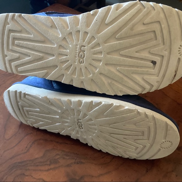 UGG boots, size 7, navy blue with embellishments on buckle, gently used - Picture 7 of 8